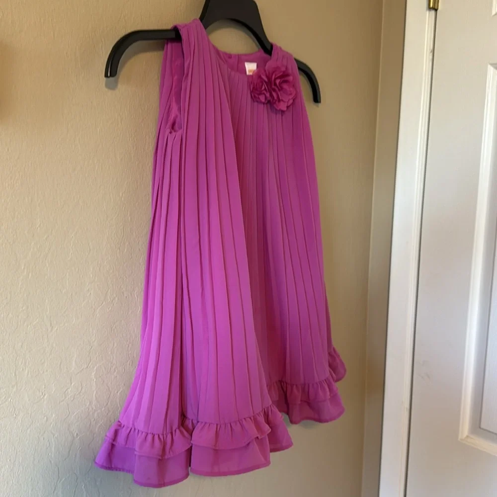 Gymboree Girl’s Plisse A Line Dress Sleeveless With Flowers Size 5T